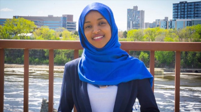 الهان عمر مسلمة عربية مرشحة للانضمام إلى عضوية مجلس النواب الأمريكي 
