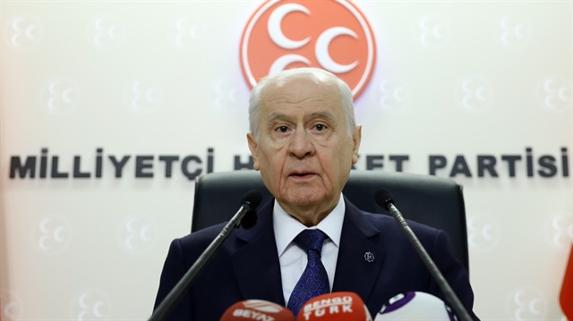  زعيم حزب الحركة القومية التركي دولت بهجلي