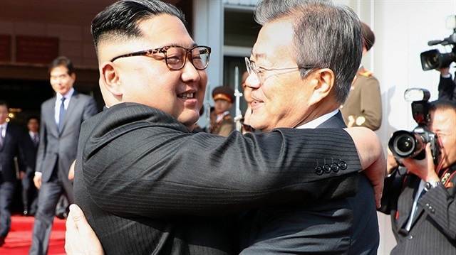 Kuzey Kore lideri Kim Jong Un ve Güney Kore Devlet Başkanı Moon Jae-in