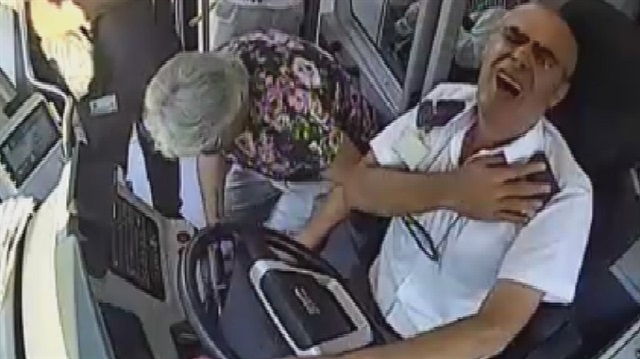 Kalp krizi geçiren şoför 'Kimseyi riske atamam' deyip otobüsü sağa çekti