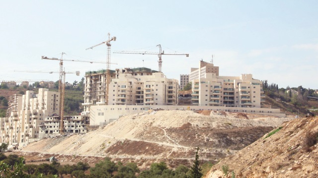 İşgalci İsrail yasa dışı inşaatlarına devam ediyor.