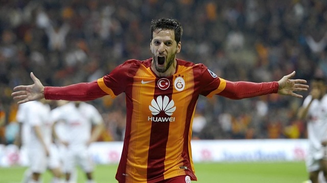 Galatasaray'ın milli oyuncusu Hakan Balta, futbol kariyerini 35 yaşında sonlandırdı. 