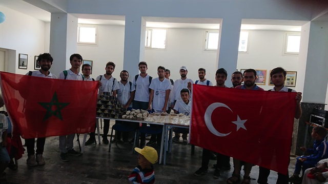 متطوعو "تيكا" يهدون 200 طفل مغربي ملابس تقليدية تركية للختان