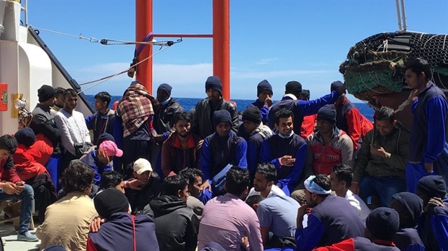 وجاء الطلب الإيطالي بعد تهديد وزير الداخلية الإيطالي ماتيو سالفيني، بإعادة إرسال المهاجرين غير النظاميين إلى ليبيا