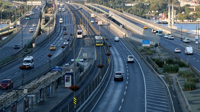 İstanbul'da trafik yoğunluğu yüzde 1'i gösterdi. 