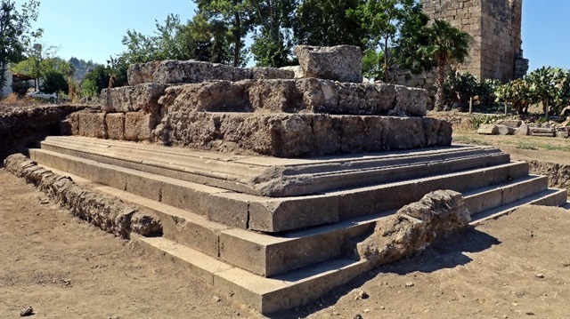 Tarihteki ilk kadın Belediye Başkanı Plancia Magna’nın anıt mezarı Antalya'da gün yüzüne çıktı. 