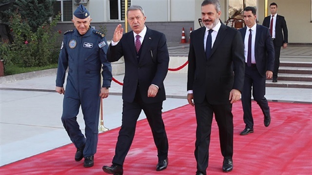 Turkish top officials meet Russian defense minister