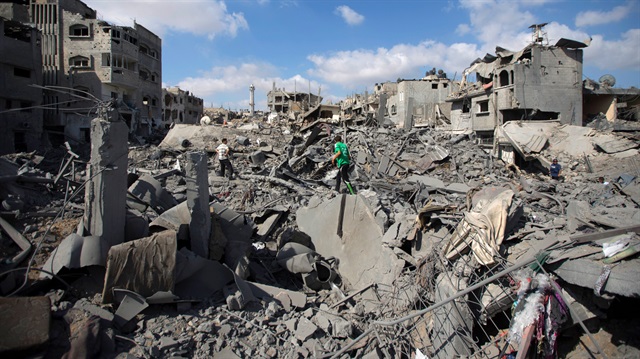 Filistin makamları, özellikle hava saldırıları nedeniyle harabeye dönen Gazze'de, 28 bin 366 evin zarar gördüğünü kaydetti.