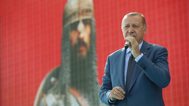 Anadolu’yu bu millete vatan yapan Malazgirt Zaferi’nin 947. yıldönümünde Cumhurbaşkanı Erdoğan, Sultan Alparslan’ın cihadına sahne olan meydandan seslendi