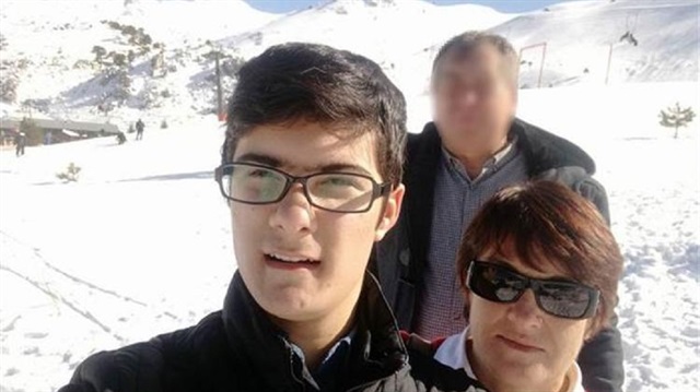 17 yaşındaki Uğur Bulut'un annesi öldürerek intihar ettiği ortaya çıktı.