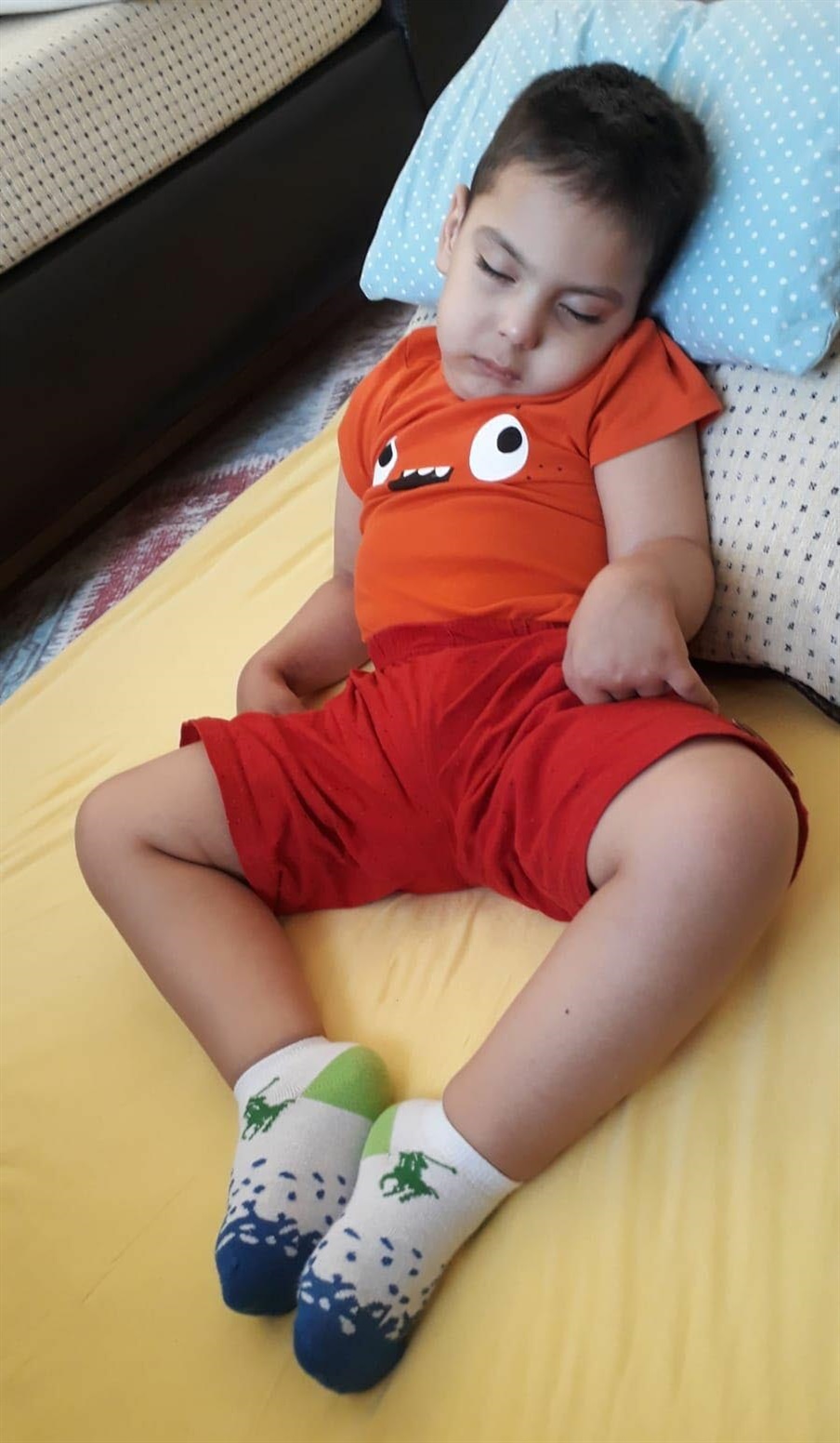 Minik Omer Yasir In Ailesi Yardim Bekliyor