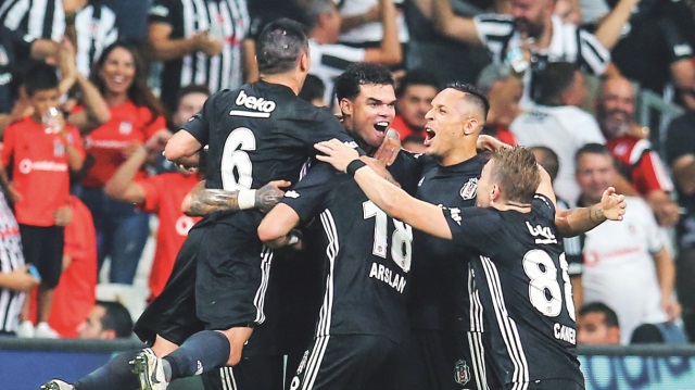 Beşiktaş gruplara kalmanın mutluluğunu yaşadı. 