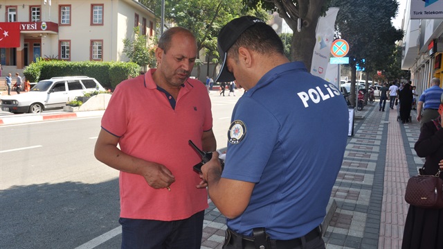 Bursa'da bir vatandaş, dolandırıcıların 'borcunuzu yapılandıralım' telefonu üzerine para yatırıp mağdur olmaktan son anda kurtuldu.