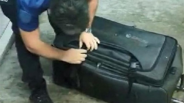Polislerin şüphelendiği valizin içinden çıkan şok etti