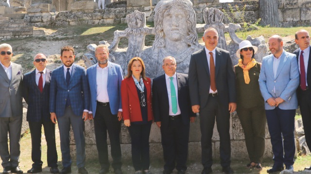 ​Kültür ve Turizm Bakanı Mehmet Nuri Ersoy, Aizanoi Antik Kenti’ndeki çalışmaları inceledi. 