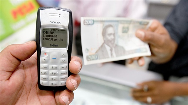 Kenya'da elektrik olmayan köylerde bile kullanılan para transfer sistemi: M-Pesa