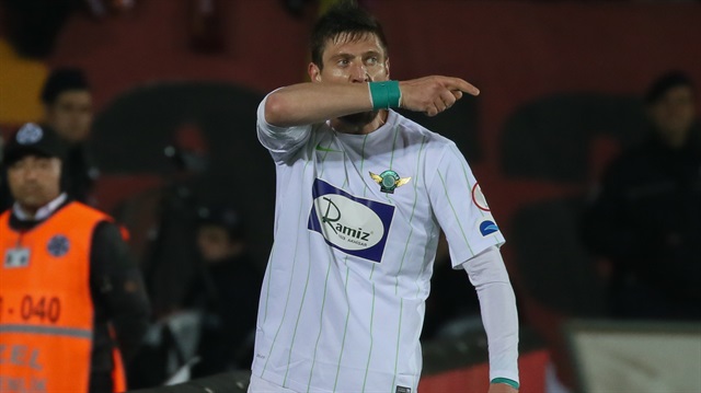Yevhen Seleznov, Akhisarspor formasıyla çıktığı 25 maçta 12 gol kaydetti.