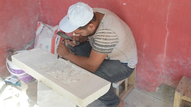 Amir Kavak Mardin'deki son taş işleme ustası olarak mesleği yaşatmaya çalışıyor.