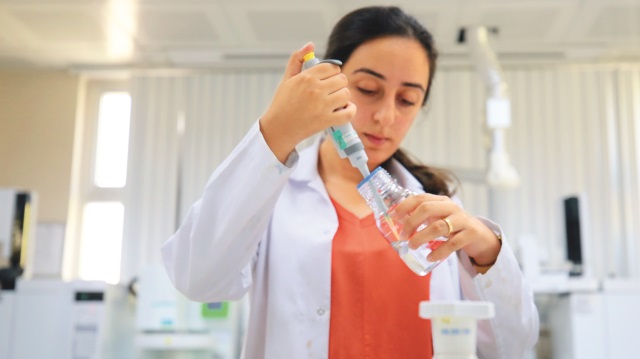 Türkiye'den Sağlık Bakanlığı'nın kontrolünde 21 firma biyoteknoloji alanında çalışmalara başladı