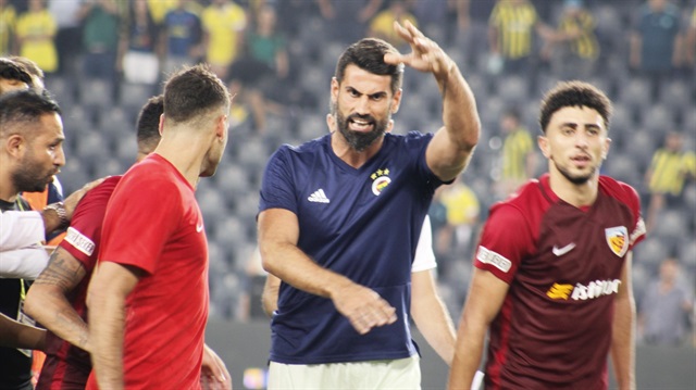 Volkan Demirel, Kayserisporlu futbolculara sert tepki gösterdi.