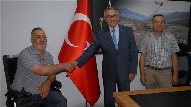 Gazi Fikret Çubukçuoğlu, ülke ekonomisine yaptığı bağıştan dolayı herkesin takdirini topladı.