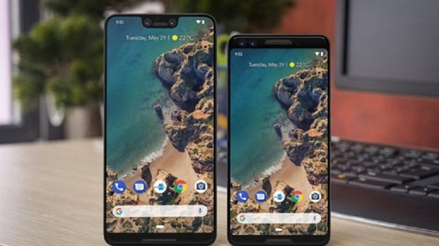 Google'ın 9 Ekim'de tanıtacağı Google Pixel 3 ve Google Pixel 3 XL'e ait olduğu iddia edilen telefonlar