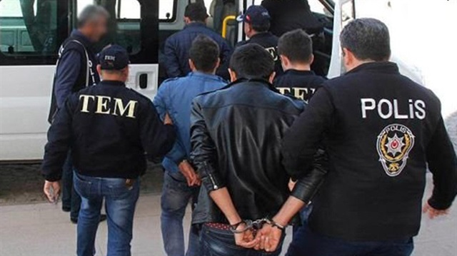 Ankara'daki operasyonda 13 binbaşı hakkında FETÖ nedeniyle gözaltı kararı verildi.