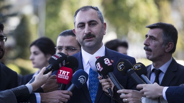 وزير العدل التركي عبد الحميد غُل
