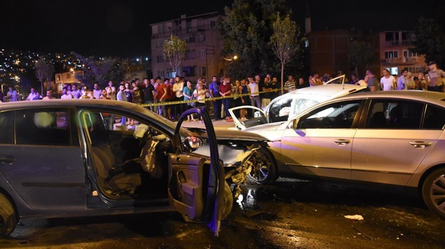 İzmir'de meydana gelen trafik kazasında 7 kişi yaralandı.