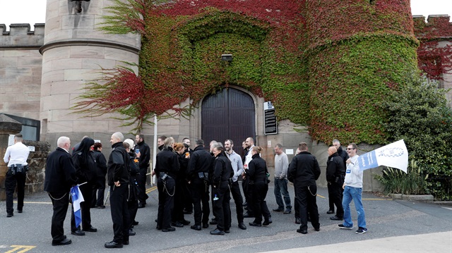 Prison officers protest over violence and safety concerns outside Leicester Prison, Britain September 14, 2018. 