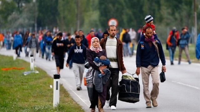 15 ألف شخص طلبوا اللجوء في ألمانيا الشهر الماضي