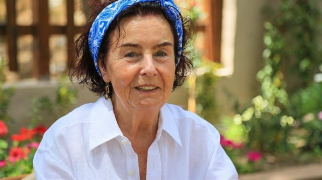 Usta sanatçı Fatma Girik hastaneye kaldırıldı