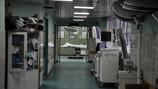 Bakanlıktan yapılan yazılı açıklamada, Gazze Şeridi'ndeki Şifa Hastanesinde uzun süredir devam eden akaryakıt krizi nedeniyle bir hafta içinde hizmetlerin sekteye uğrayabileceği belirtildi.