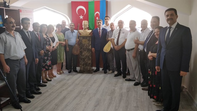 Kafkas İslam Ordusu Komutanı Nuri Killigil Paşa'nın büstü, Azeri bürokrat ve akademisyenlerin katıldığı etkinlikte açıldı.