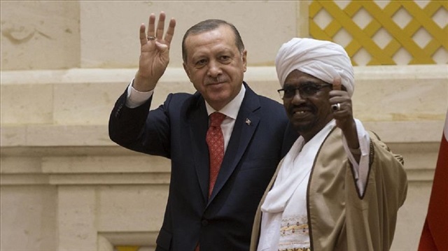 السودان يعلن استئناف التحويلات المصرفية مع تركيا بالليرة واليورو