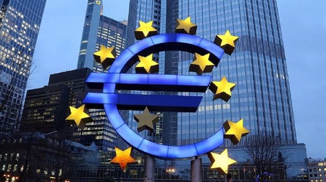 "المركزي الأوروبي" يطرح أوراقا نقدية جديدة فئة 100 و200 يورو
