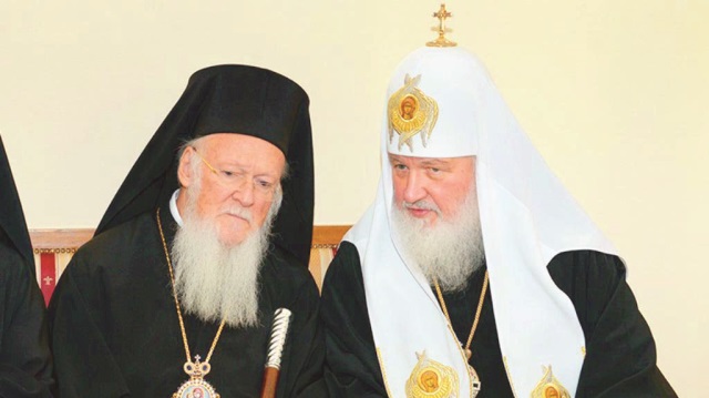 Dünyadaki 300 milyon Ortodoks’un dini otoritesi olan İstanbul Fener Rum Patrikhanesi’yle ilişkisi kesildi.