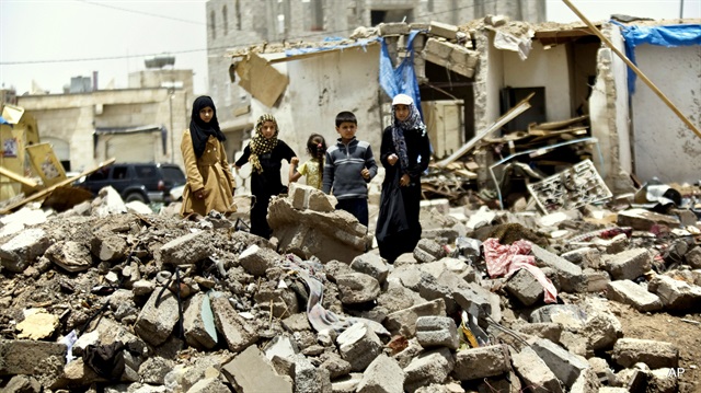 Suudi Arabistan ve BAE öncülüğündeki saldırılarda, binlerce Yemenli hayatını kaybetti, milyonlarcası mülteci konumuna düştü