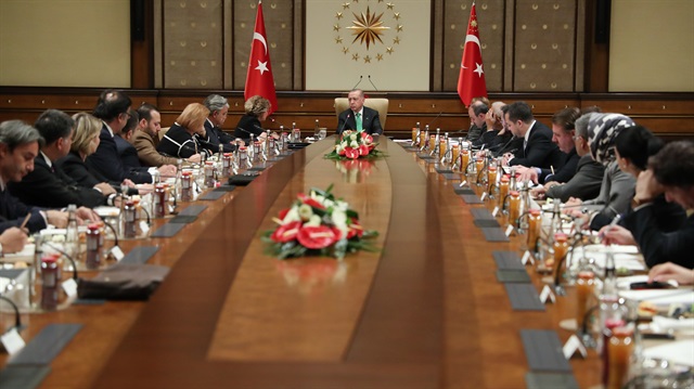 Başkan Erdoğan, ABD'li şirket temsilcileriyle Külliye'de bir araya geldi.