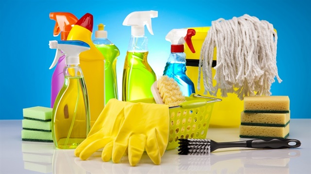 Yüksek oranda kimyasal içeren temizlik ürünlerini sadece kullanmak değil solumak da olumsuz etkiliyor.