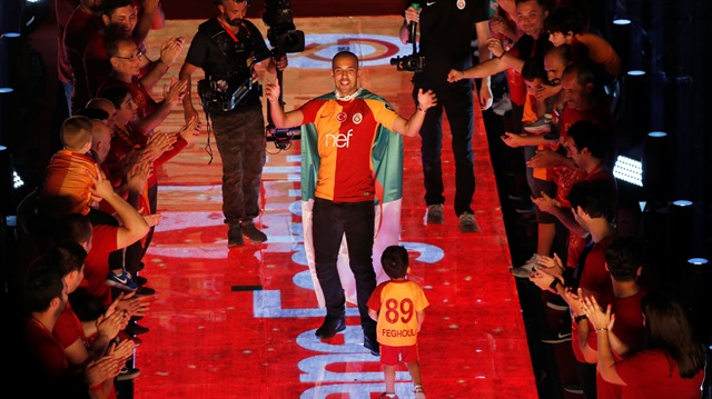 Feghouli, Galatasaray formasıyla çıktığı 34 resmi maçta 7 gol attı, 10 da asist yaptı. 