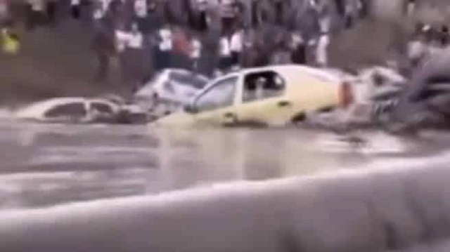60 دقيقة أمطار تغرق مدينة جزائرية.. وفيديو يرصد الكارثة