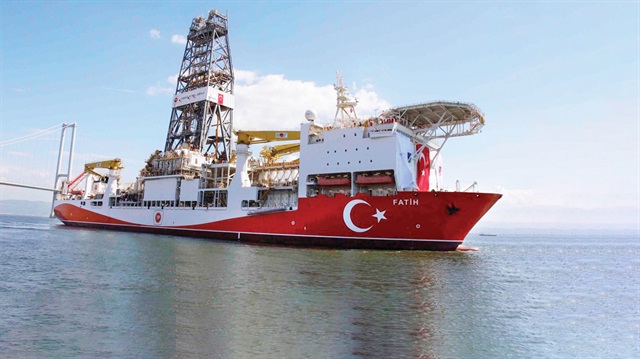 Enerji ve Tabii Kaynaklar Bakanı Fatih Dönmez, sondaj gemisi Fatih’in birkaç ay içinde Akdeniz’de ilk sondajını yapacağını açıkladı.