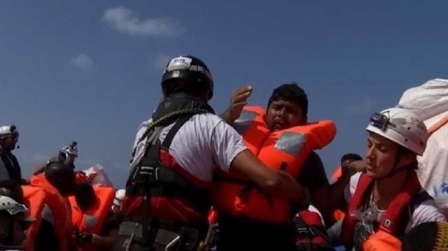 سفينة "أكواريوس" تنقذ 11 مهاجرا قبالة السواحل الليبية