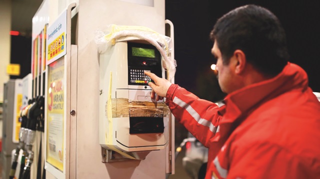 Bankaların uygulaması özellikle yoğun kart işlemi olan sektörleri iyiden iyiye sıkıntıya sokuyor