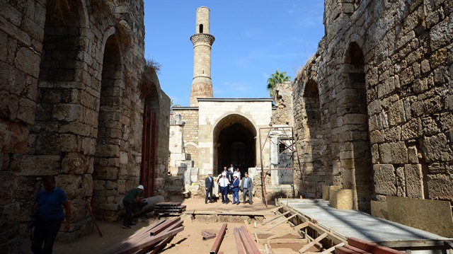 Şehzade Korkut Camisi, Antalya'nın fethinin simgelerinden birisi.