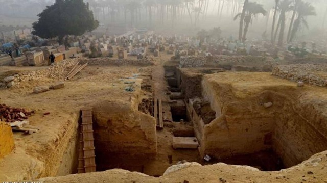 اكتشاف مقبرة "ضخمة" غربي القاهرة تعود لنحو 4500 عام