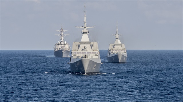 USS Decatur destroyeri, Güney Çin Denizi'nde faaliyet gösteriyor.