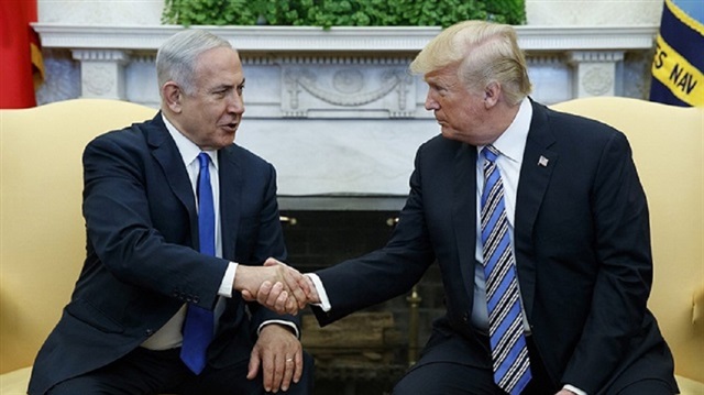 Israeli PM Benjamin Netanyahu (L) and US President Donald Trump 