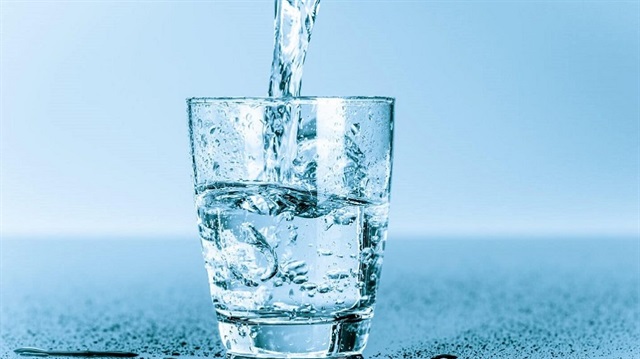 Günde tüketilen 11 bardak su kadınlarda idrar yolu enfeksiyonu riskini azaltıyor.